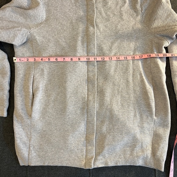 EUC RARE C.T. Plage Gray Cardigan - Picture 8 of 8